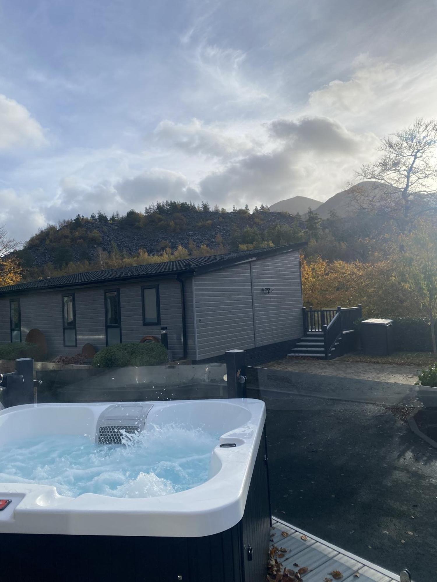 Sl06 - Idwal Lodge With Hot Tub Bangor  Buitenkant foto